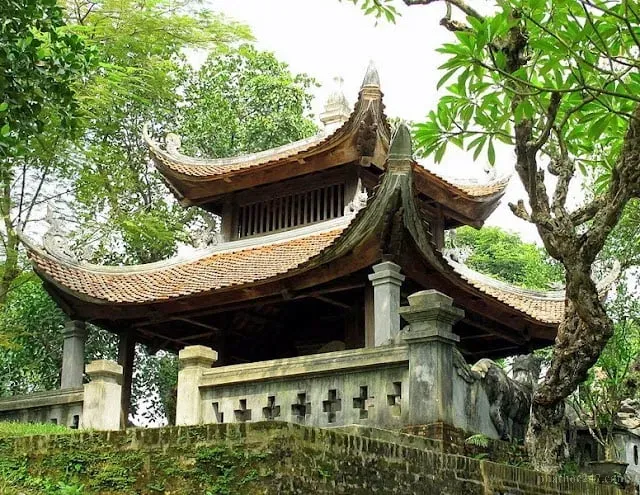 Bàn thờ Phật trong nhà - nơi tu tập và hướng thiện của phật tử Việt Nam