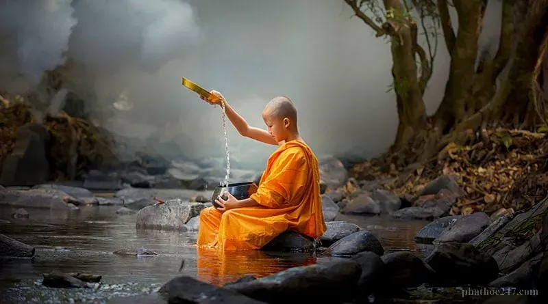 Bố thí là cách bớt tham lam và tăng trưởng lòng từ bi