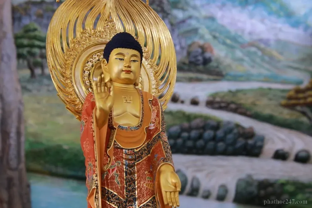 Chư Phật Bồ Tát trong bản vẽ truyền thống của thế giới Tây Phương Cực Lạc