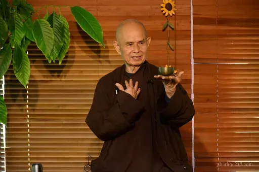 Duy trì giác ngộ qua từng bước chân trong cuộc sống hàng ngày