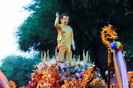 Lắng nghe thực tại và gặp gỡ bản thân thực sự