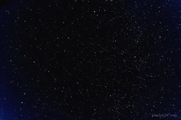 Lửa cháy trong bóng tối, tượng trưng cho tham ái như một ngọn lửa không ngừng thúc đẩy sự tái sinh