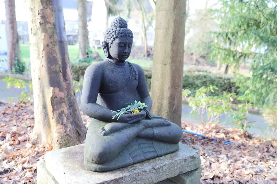 Minh họa về nhân quả - hành động tàn bạo của vua quá khứ sẽ dẫn đến quả báo trong kiếp này