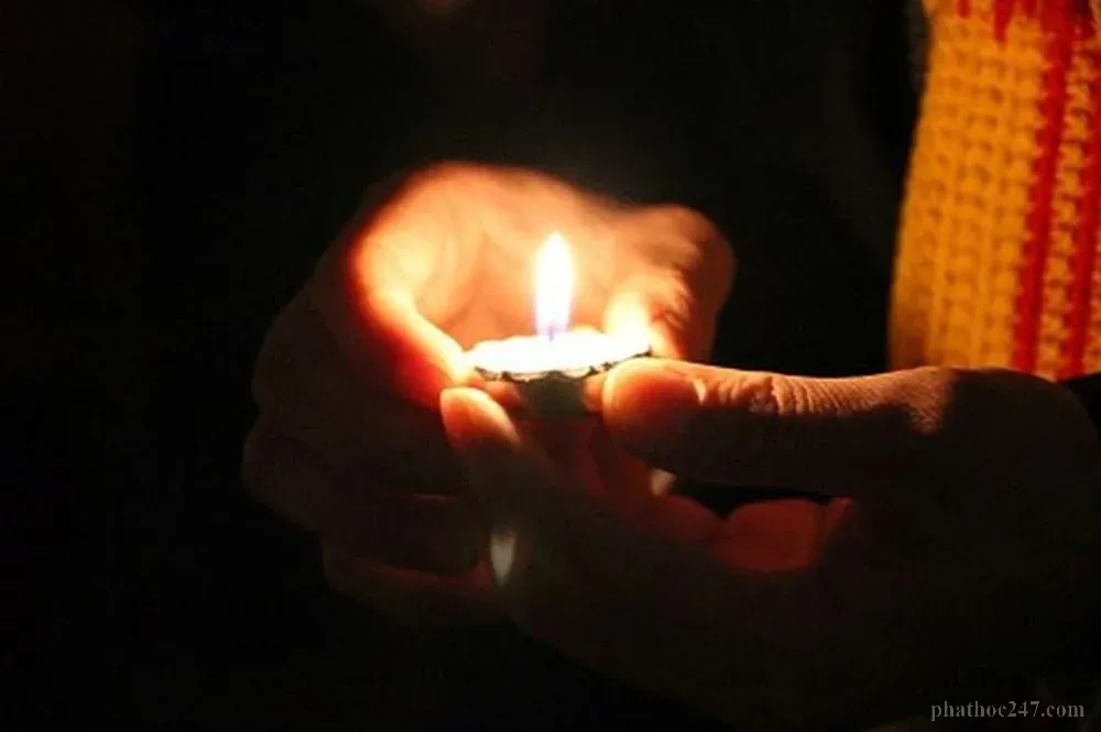 Nghi thức cầu siêu tại chùa với sự tham gia của Tăng Ni cộng đồng Phật tử - Cầu siêu