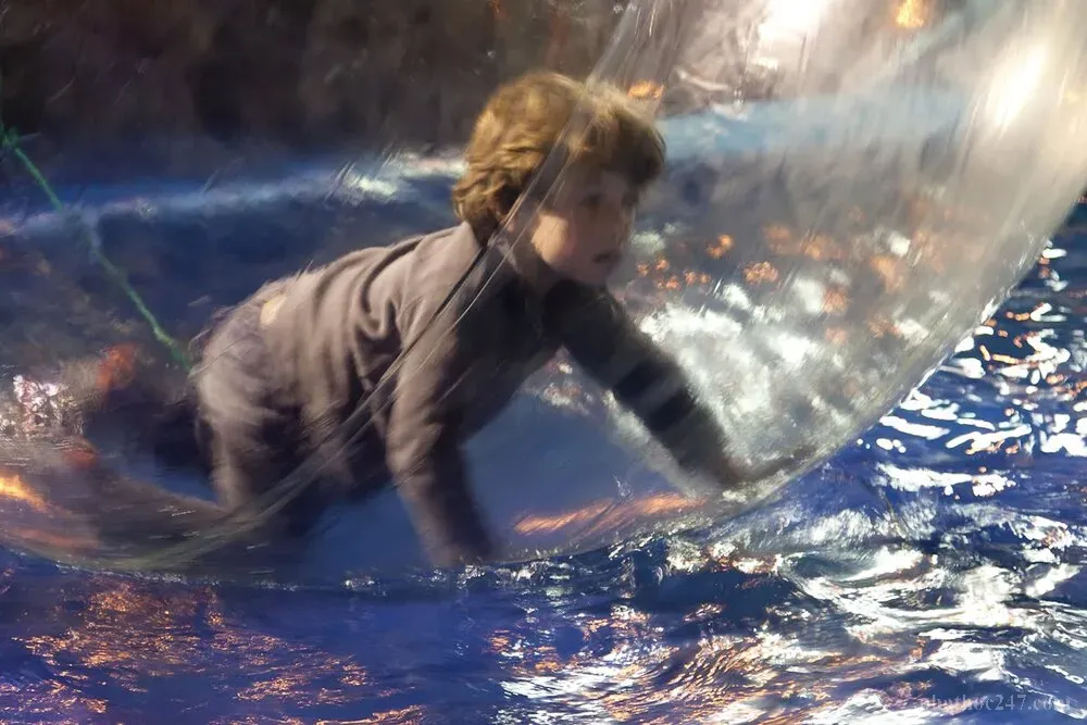 Những vết bớt trên cơ thể Corliss là dấu hiệu khả nghi cho thấy sự tái sinh của ông Victor Vincent