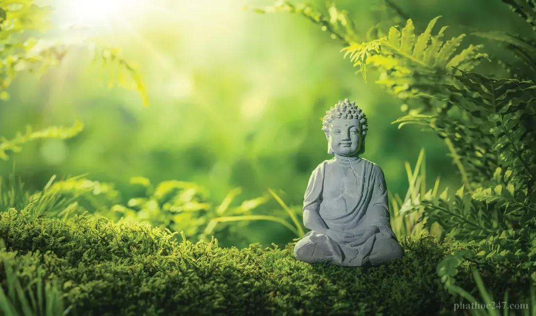 Phật A-La-Hán ngồi thiền định, đã đoạn tận mọi phiền não và đạt Niết Bàn