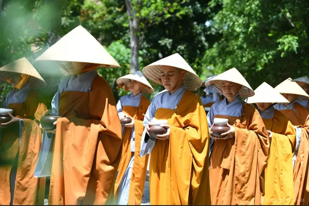 Thiền định giúp tâm sáng suốt và không bám víu vào vọng tưởng