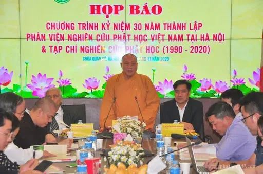 Trung tâm nghiên cứu tập trung vào những công trình lịch sử và triết học Phật giáo