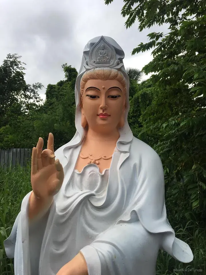 Tượng Bồ Tát Quán Thế Âm ngàn tay ngàn mắt trong di tích Phật giáo
