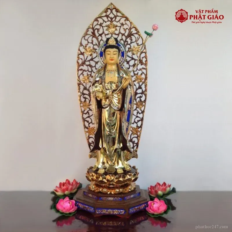 Tượng Đại Thế Chí Bồ Tát trang nghiêm với ánh hào quang trí tuệ rạng rỡ