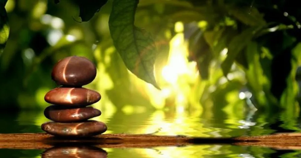 Bọt nước trên sông biểu tượng cho tính vô thường của các hiện tượng