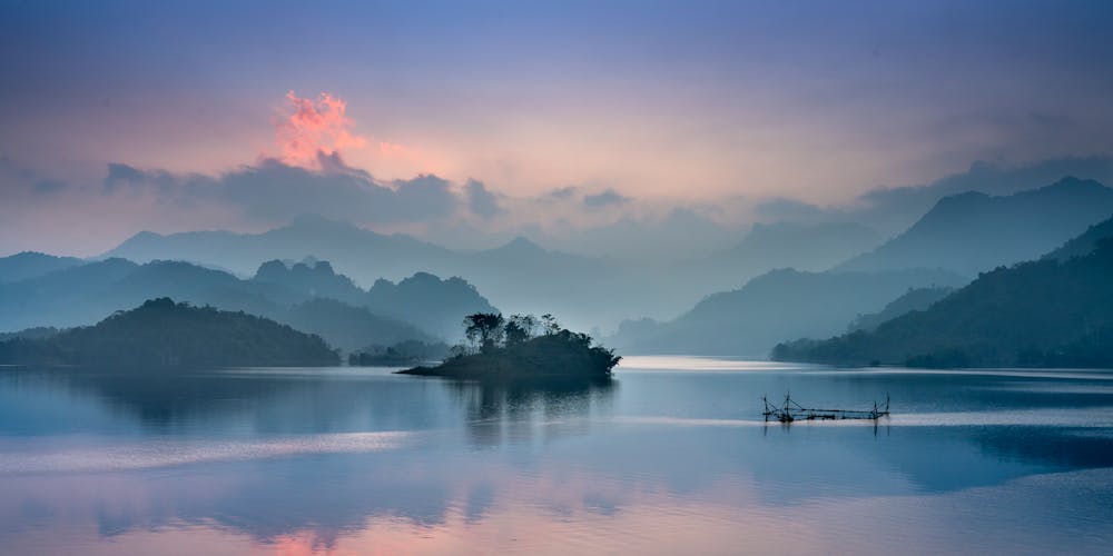 Bình an giữa vô thường - Hành trình tìm kiếm sự an lạc trong cuộc sống