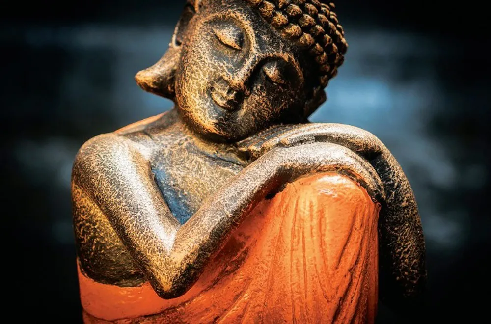 Trong kinh Nhất Dạ Hiện Giáo, Thế Tôn dạy các đệ tử bài kệ về hiện tại